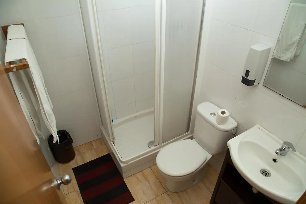 Hostal Lk Барселона