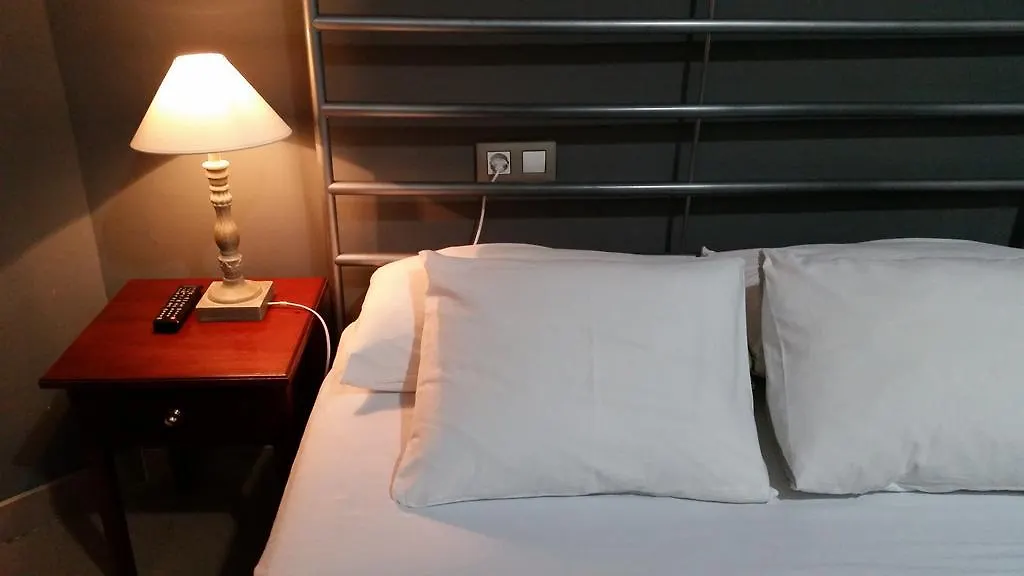 Hostal Lk Барселона