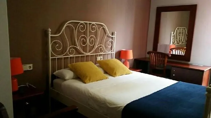 Hostal Lk Барселона 2*,