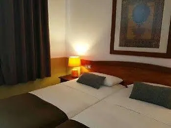 Hostal Lk Барселона Гостевой дом