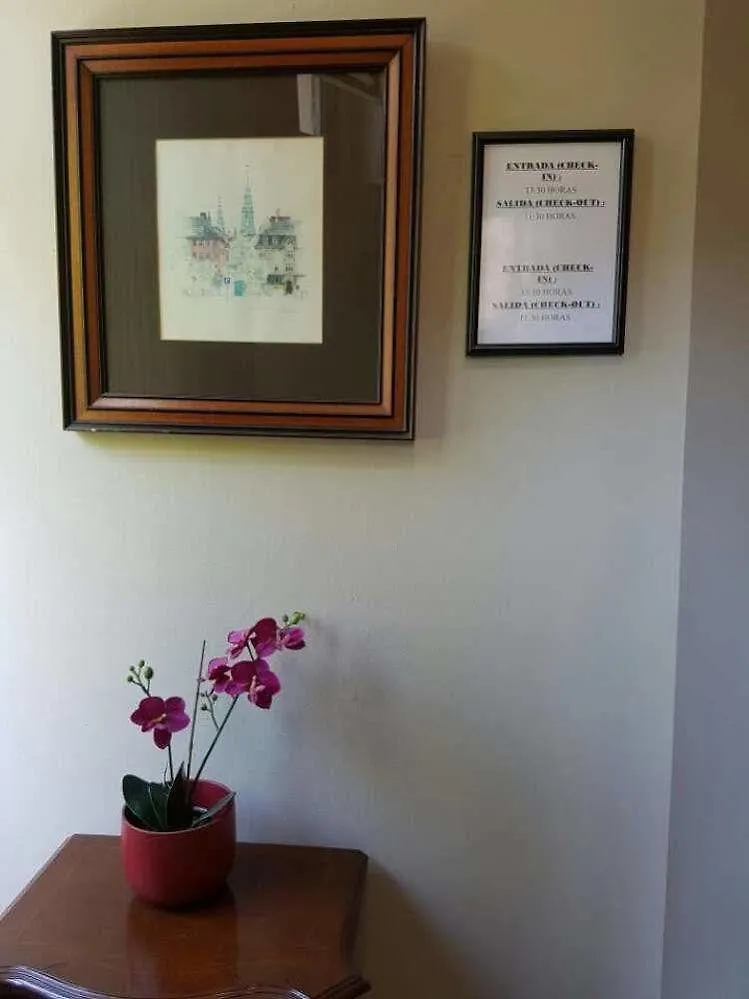 Hostal Lk Барселона Гостевой дом