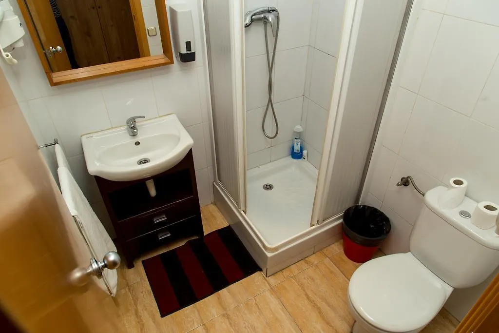 Hostal Lk Barcelona 2*,  Spain