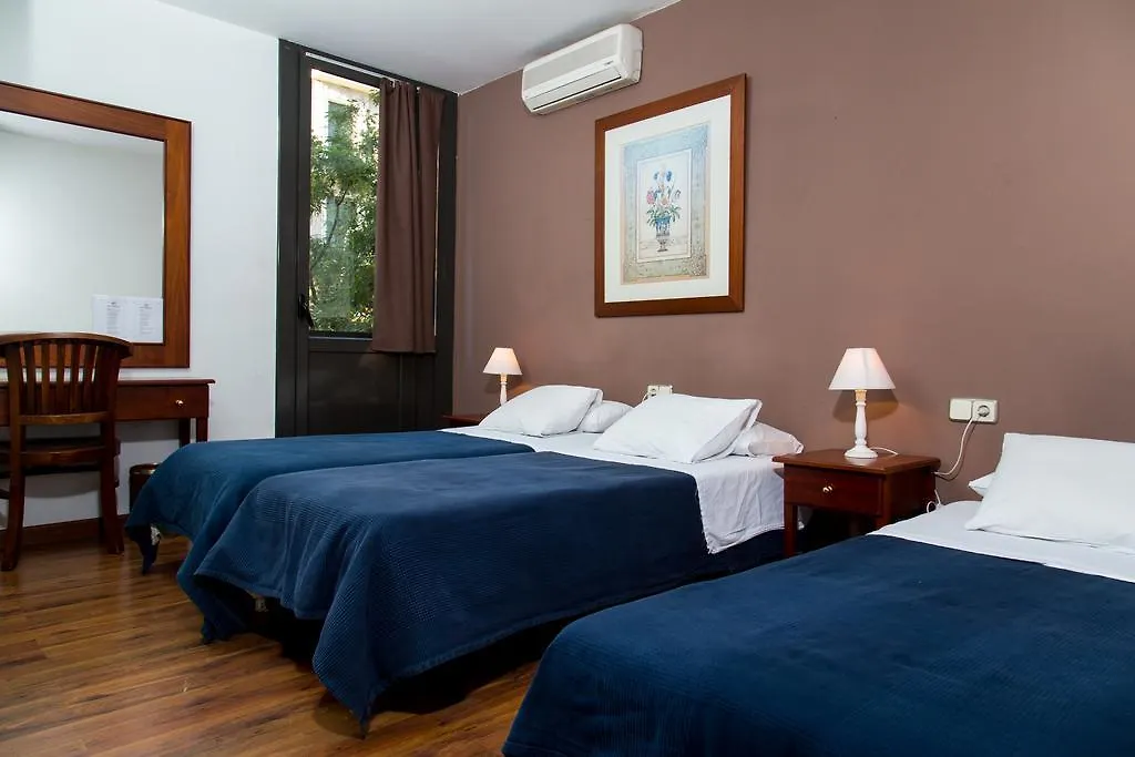 Hostal Lk Barcelona 2*,  Spain